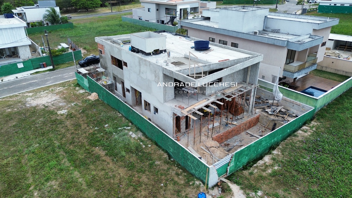 Vista aérea de obra residencial de alto padrão